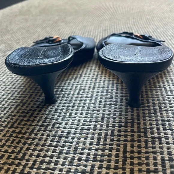 Sigerson Morrison Black Kitten Heels - Picture 2 of 4